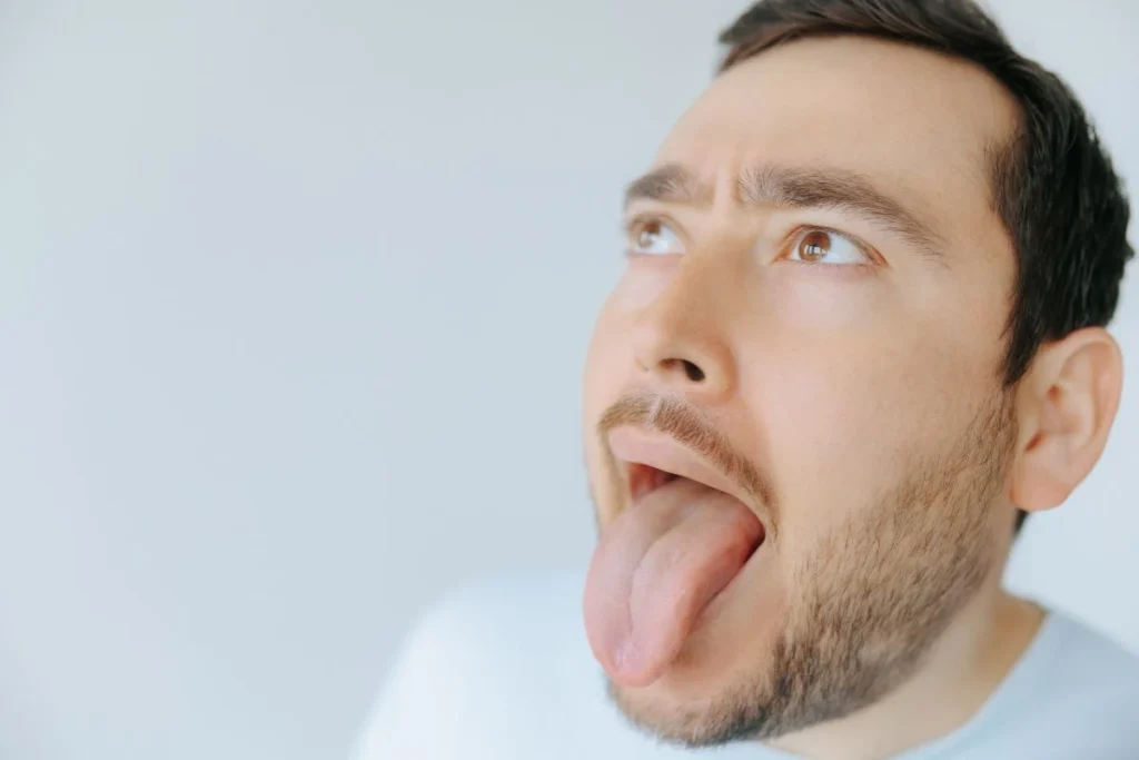 itchy-tongue-and-the-throat-chakra