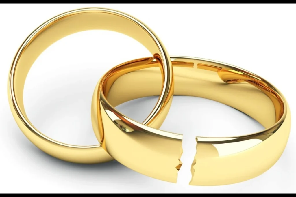 spiritual-meaning-of-a-ring-breaking-in-half